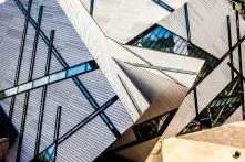 Picture of a triangular, modern infrastructure 