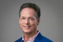 Headshot of Thomas Neubert