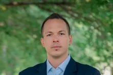 Headshot of Andrew Davenport