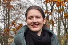 headshot of Kira Phleps