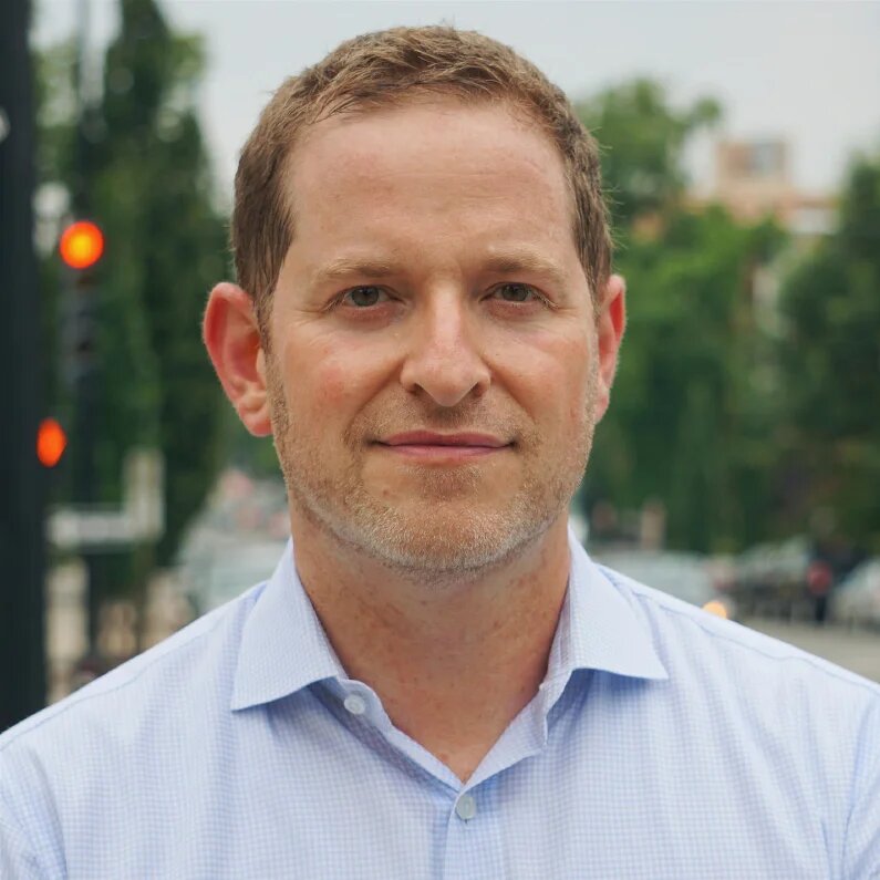 headshot of David Zipper