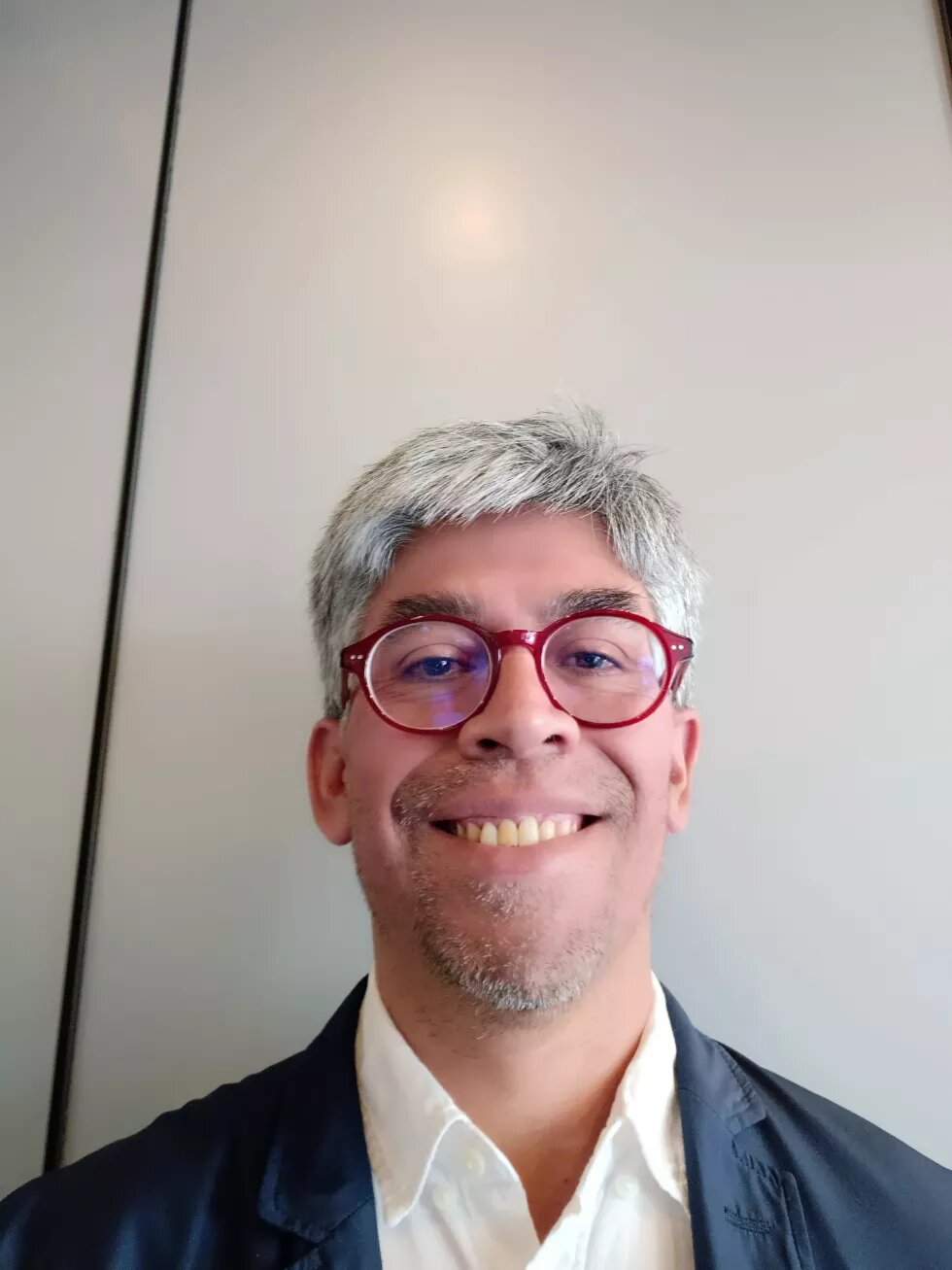 headshot of Emilio Godoy